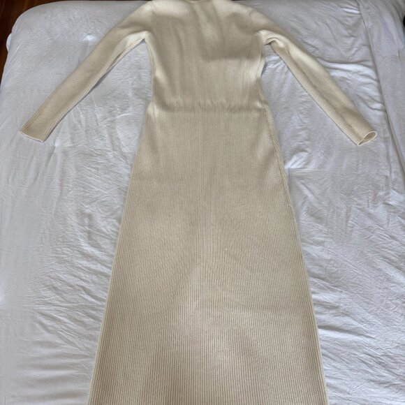 Abercrombie and Fitch Cream Sweater Dress - Picture 3 of 5